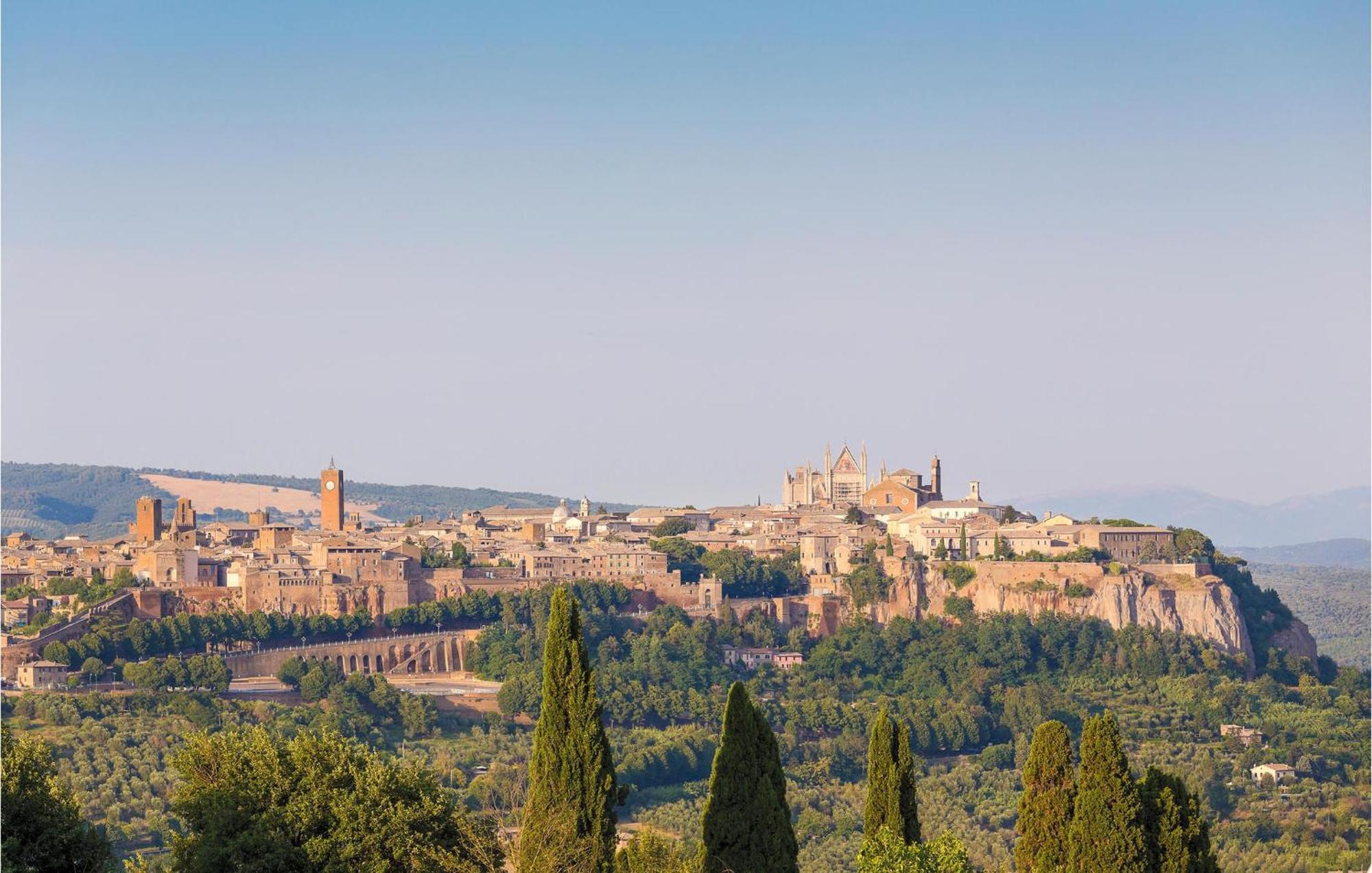 Lovely Home In Farnese With Kitchen エクステリア 写真